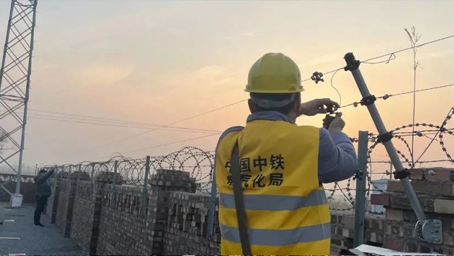 河北鐵路50多個變電站解鎖多種安裝方式！