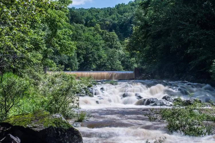 上過央視的省級礦泉水保護區(qū)，廣拓G5S安防就位！(圖3)