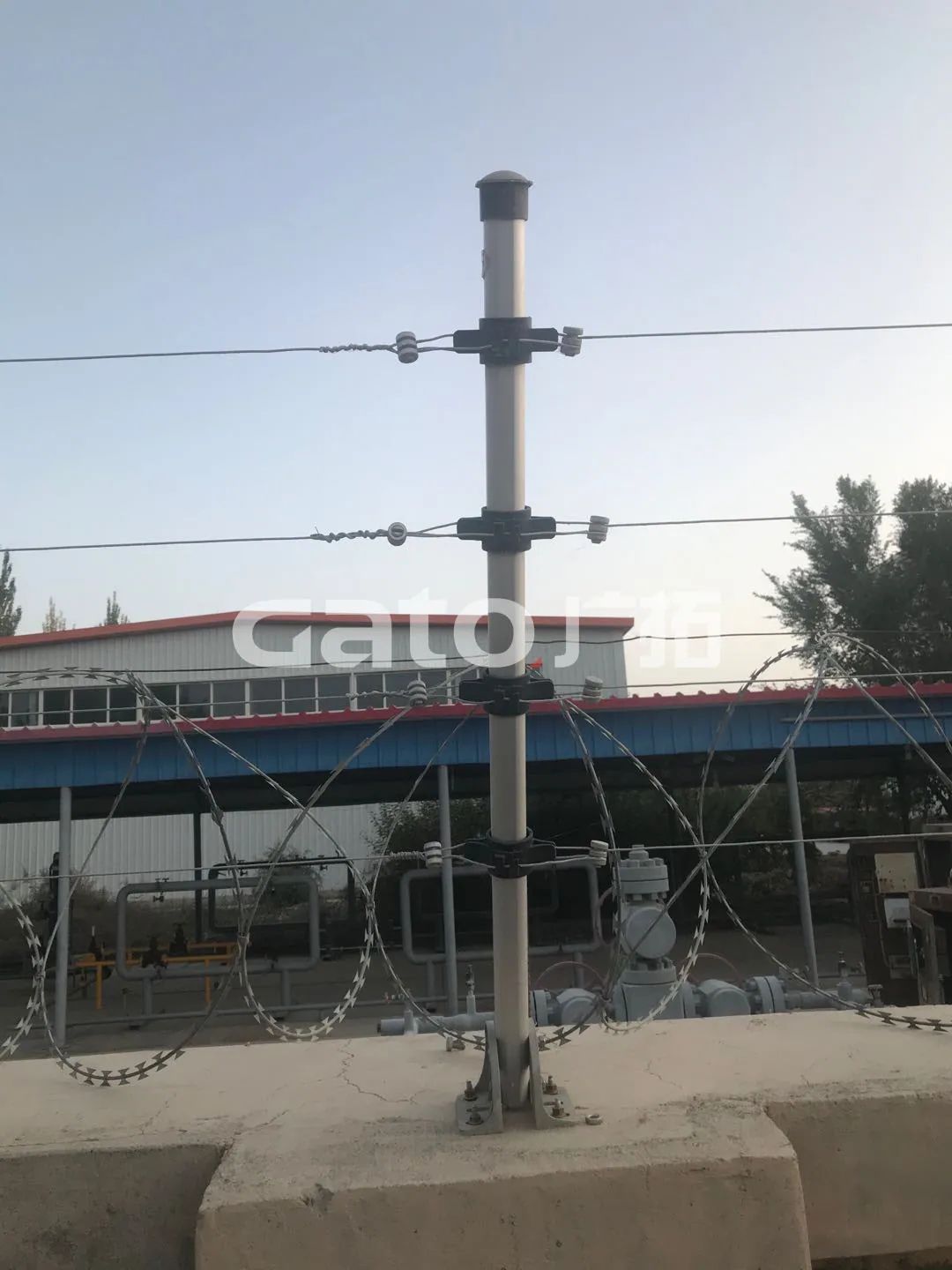 在長達10100米戈壁沙漠裝電子圍欄，塔里木油田真的選對了！(圖11)