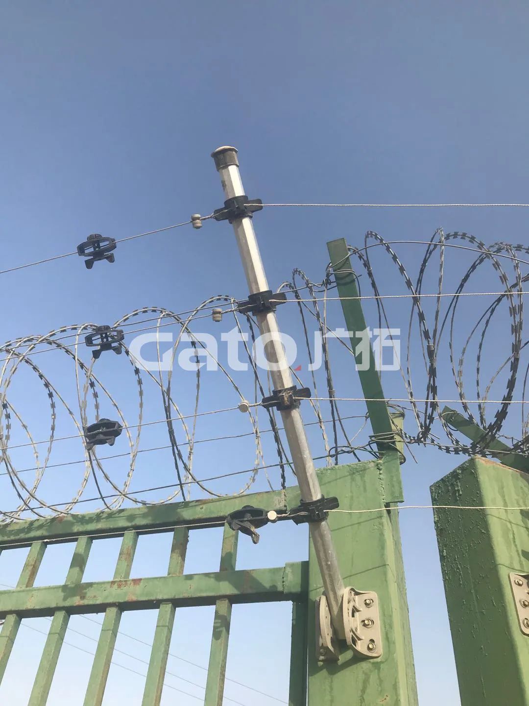 在長達10100米戈壁沙漠裝電子圍欄，塔里木油田真的選對了！(圖14)