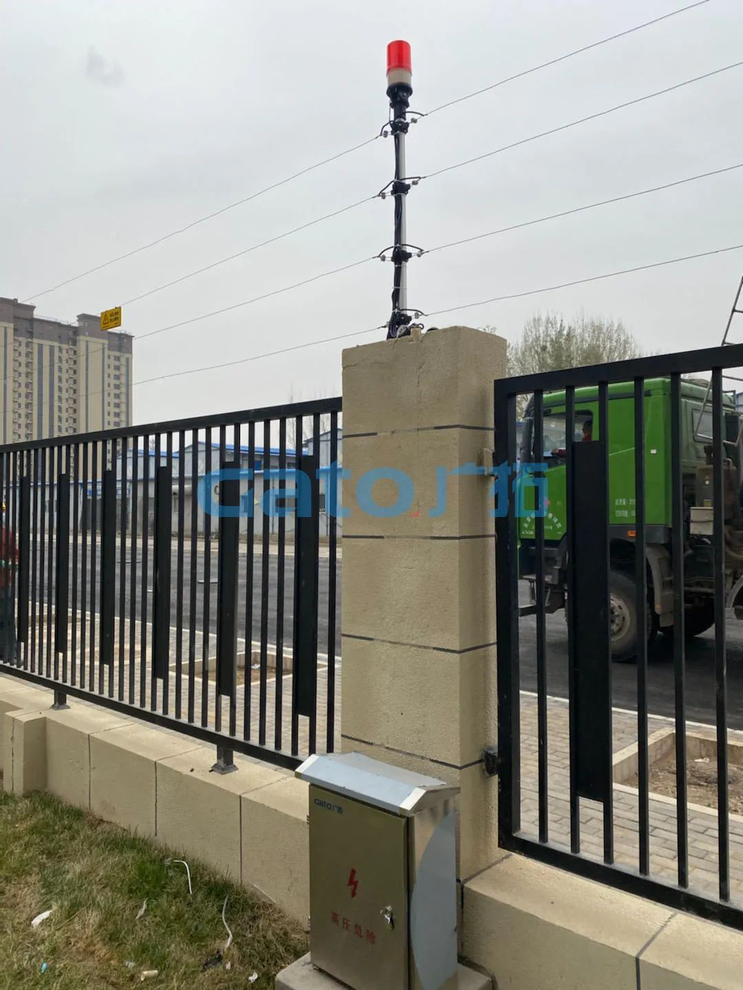 張力和脈沖電子圍欄共用你見過嗎？北京平谷愉景公館有話說！(圖4)